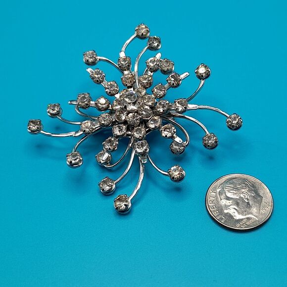 Vintage 1950s Rhinestone Brooch Bridal Wedding Snowflake Clear Pinwheel Silver - Picture 8 of 10